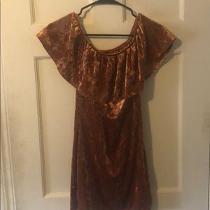 Off the shoulders mini dress